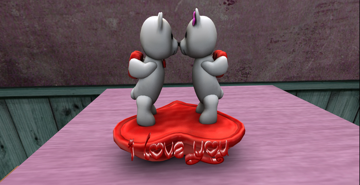 Teddy Kisses Music Box