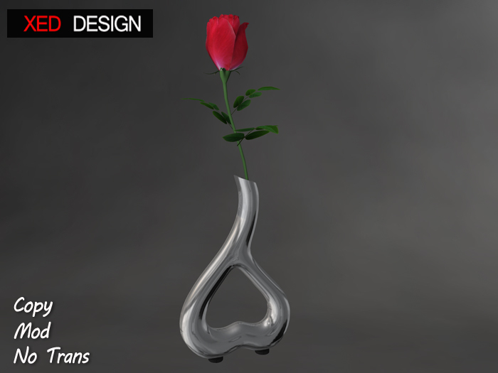 XD Rose In a Silver Heart Vase