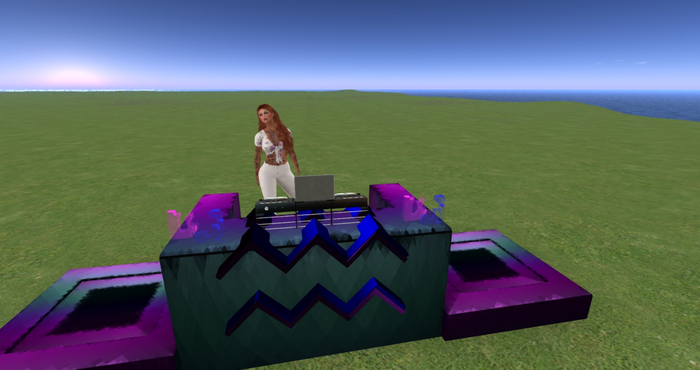 Grunge Wearable DJ Booth_02