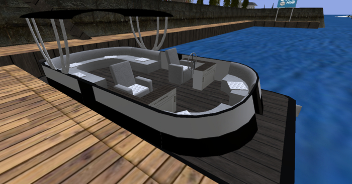 Pontoon boat