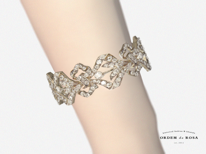 Ordem da Rosa - Victorian Bow Diamond Bracelets