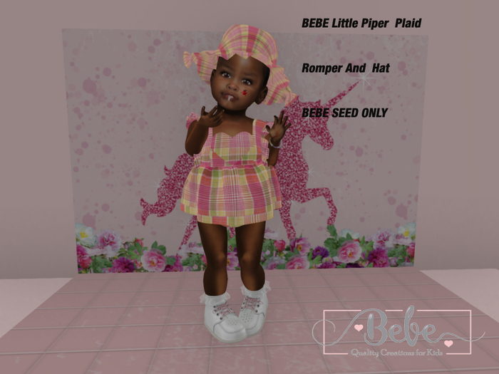 BEBE Little Piper  Plaid Box
