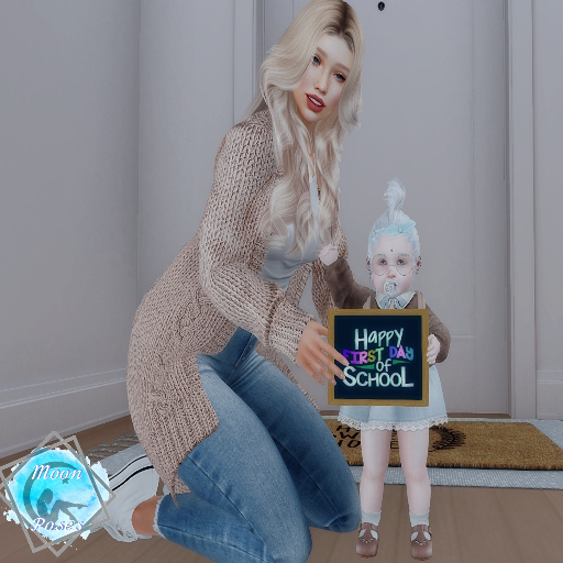 {Moon} Poses - 1st Day Of School (Prop Included)