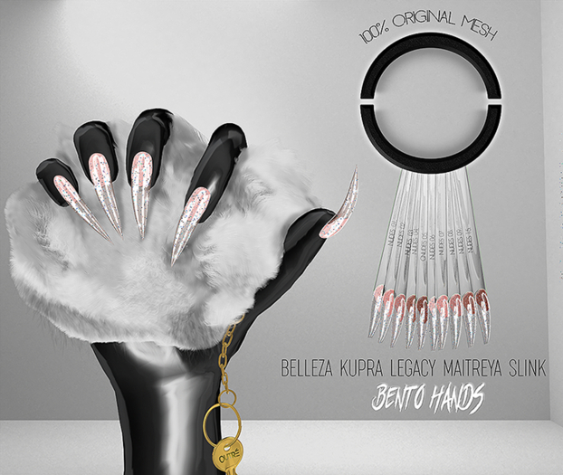 O U T R É  //  Nas Stilletto Bento Nails