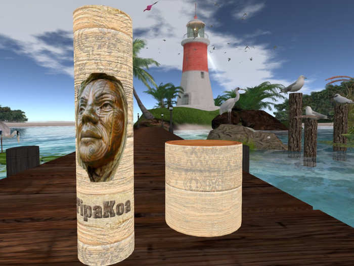 TOE'RE MAORI GODESS LIGHT WOOD