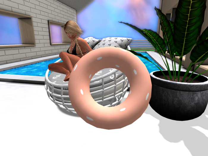 *.*:*FD*.*.*Tube Floatie - peach