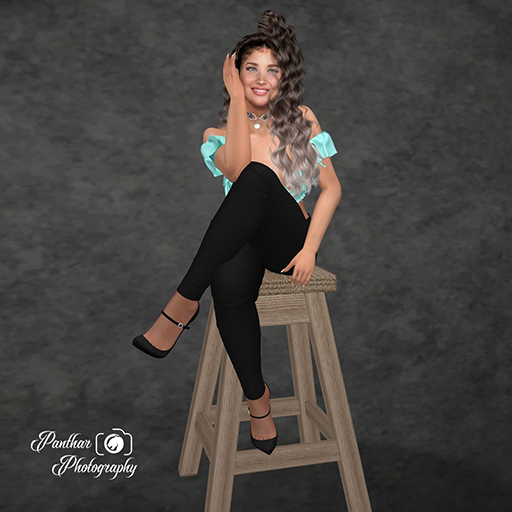 [Panthar Pose] Lady on Stool