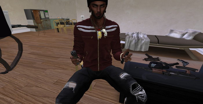 HoodLife: 1Gun1MagSittin