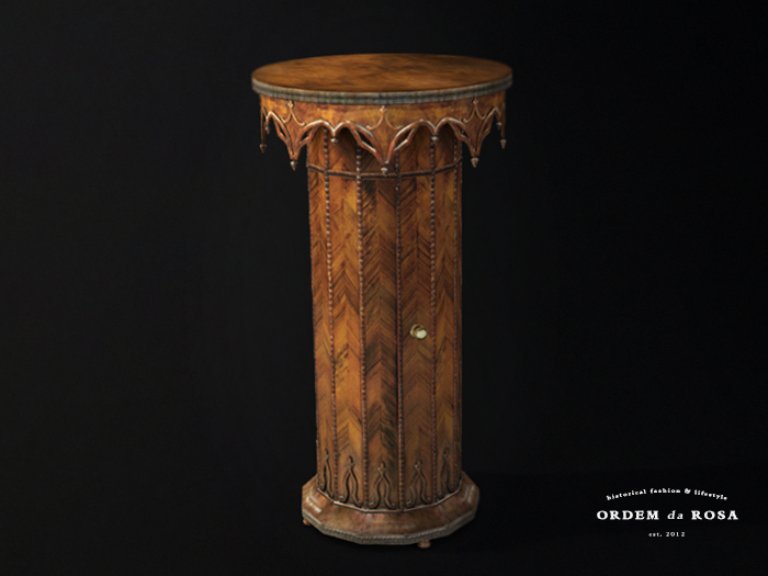 Ordem da Rosa - Charles X Bedside Table