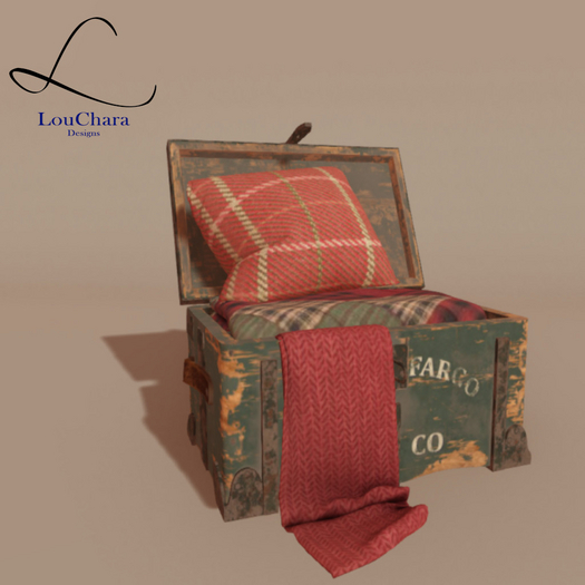 LouChara Winterberry Blanket Chest