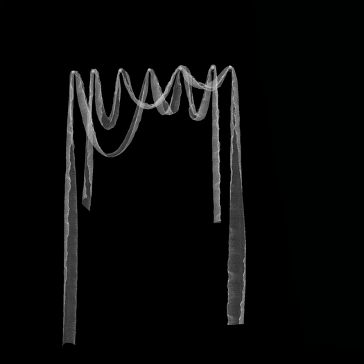 Creepy Drape White