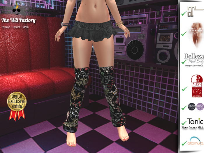 :TWF: Knee High Socks Baroque