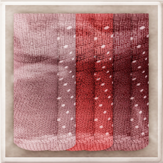 Chololo. Grip Socks / Lullabeebs / Reds