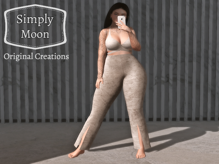 Simply Moon - Selfie Queen Pose (Prop Included)