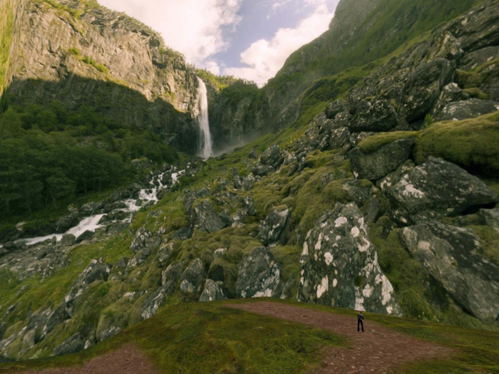 Property Surround Scenery - Cascades