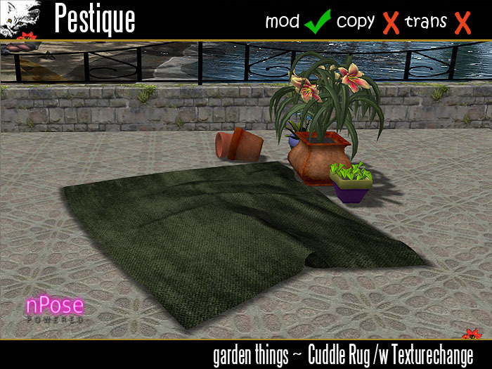 Garden Cuddle Rug with Texturechange