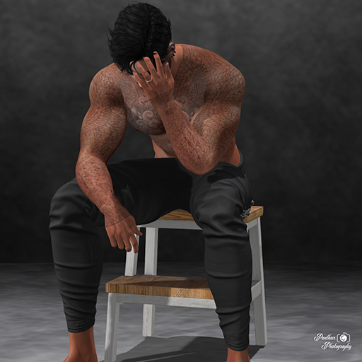 [Panthar Pose] Foot Stool Sit 2