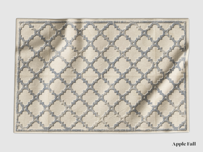 Apple Fall Embossed Trellis Rug - Navy