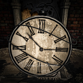 DISORDERLY. / CHAOTIC CLOCKWORK / HANDHELD CLOCK