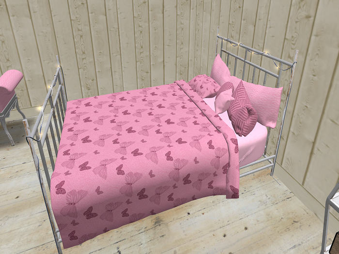 CM Butterfly Bed neat