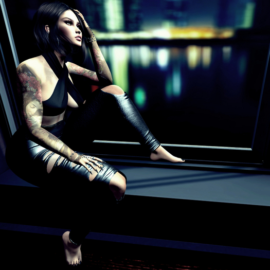 BB Reflective Pose - F