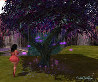 Breezy Black Light Tree Wide w/ Mushroom Circle
