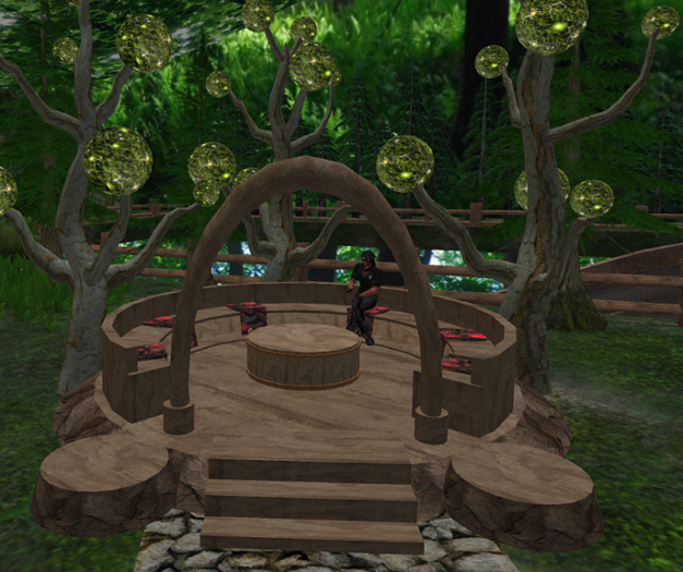 Woody Outdoor Conference Box