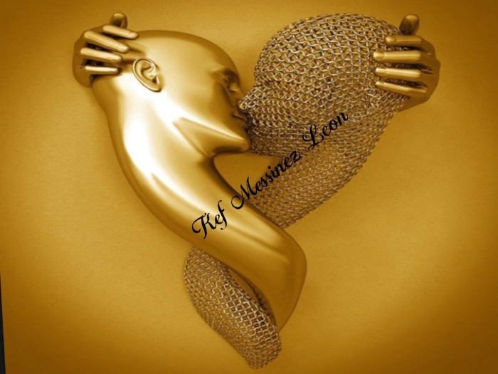 Gold Embrace Kiss