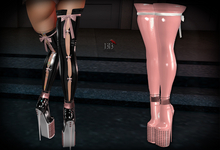(*<*) 1313 Squeezem Boots - Latex Blush