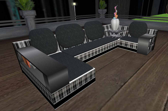 DD Sectional Couch