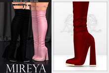 Look At Me. Mireya : red