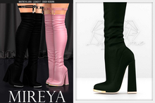 Look At Me. Mireya : emerald