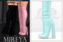 Look At Me. Mireya : blue