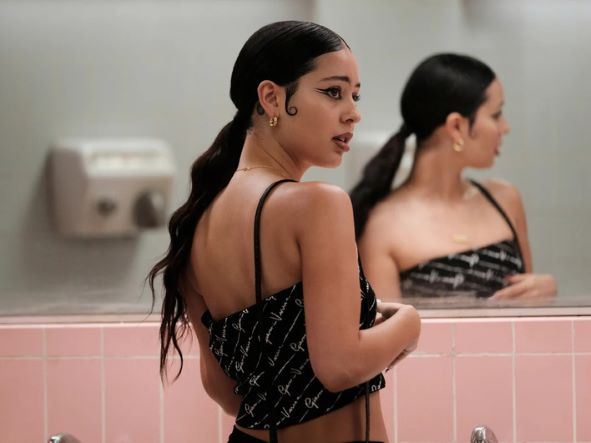 [Hoera]-B.tch,you better be joking.