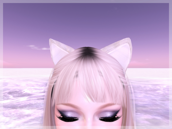 Majestic.+ White Cat Ears