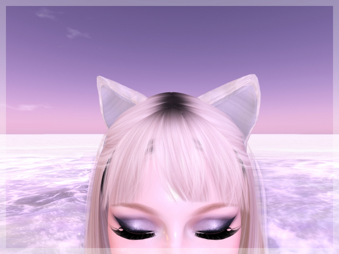 Majestic.+ White&Gray Cat Ears