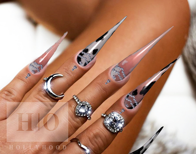 Hollyhood Stiletto Diamond Nails - Moo