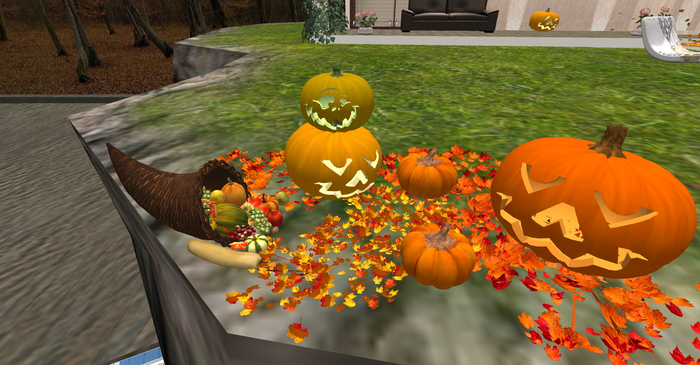 Halloween decor with cornucopia