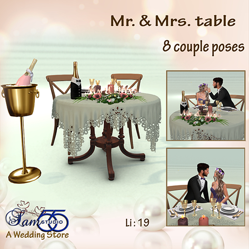 Vintage Mr and Mrs Wedding Table