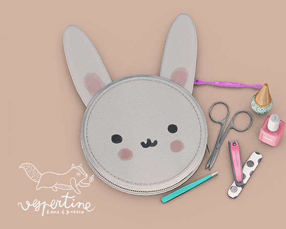 {vespertine} - little lapin manicure.