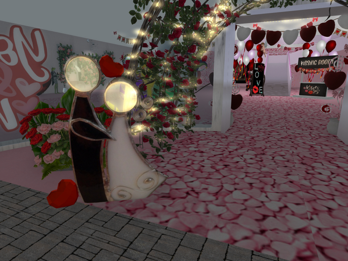 23 valen heart couple