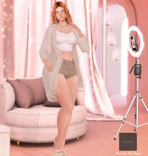 .::Chloe Poses::. - Leticia