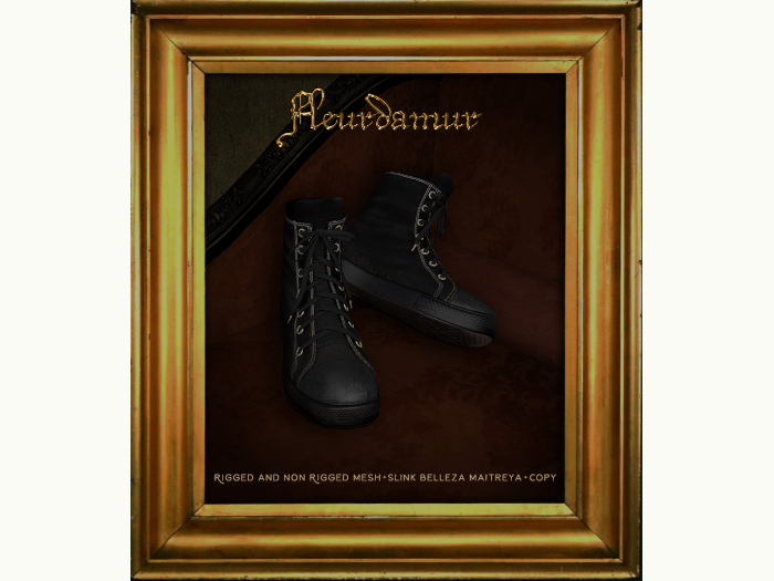 2 Pair of Sneakers Black/Grunge/Dirty