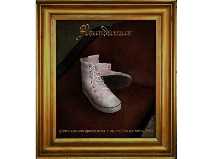 2 Pair of Sneakers Peach/Grunge/Dirty