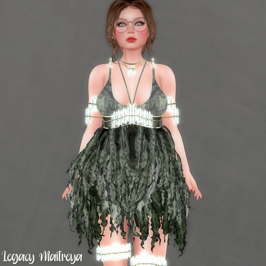 * Ember * Green Outfit *