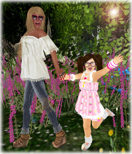 PURPLEPOSE - PURPLEFAMILYBALL05