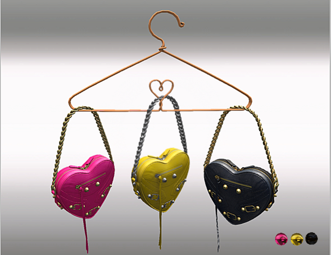 Leather Bag Heart & Chain with 10x Animation Multicolor1 HUD