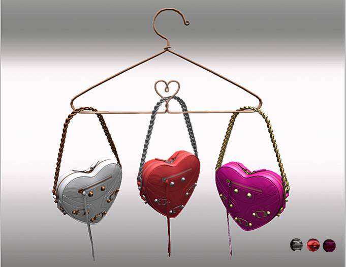Leather Bag Heart & Chain with 10x Animation Multicolor5 HUD