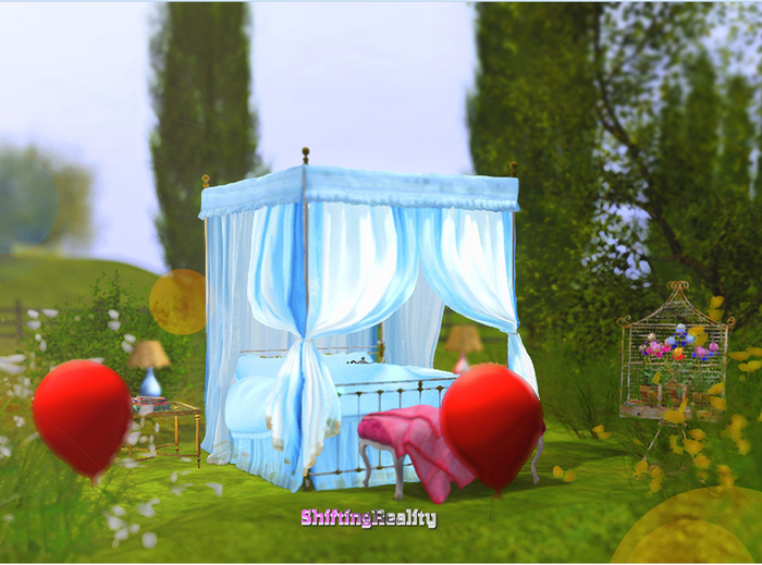 1. PLAAKA OldCanopyBed RARE