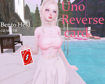 Bento Held Uno Reverse Card